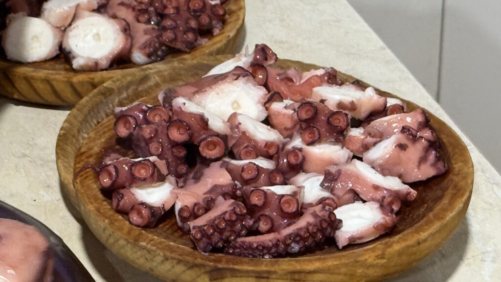 #Tag 17: Camino Complementario mit mit langen Schatten